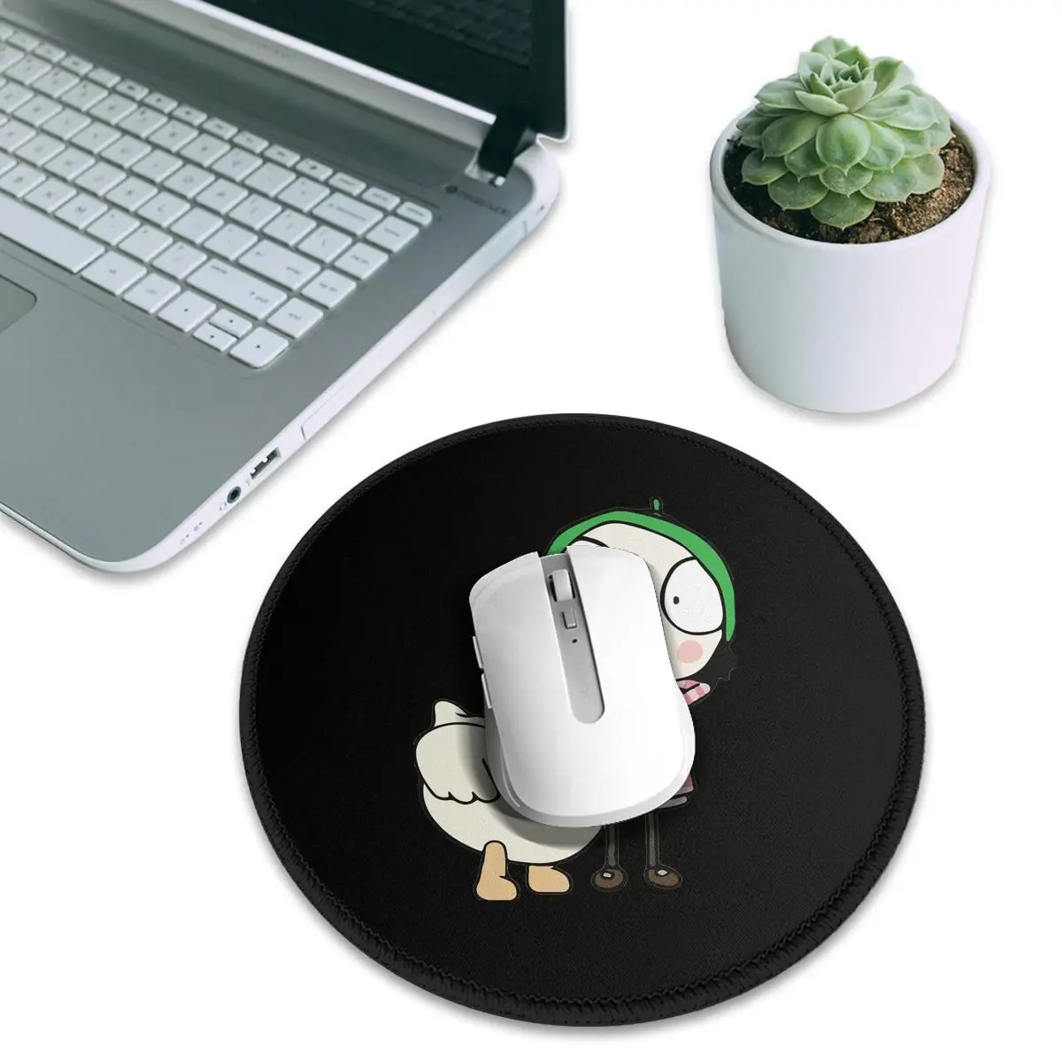 Sarah e Duck si divertono con  - Laptop Accessories To Have recensione e prezzo